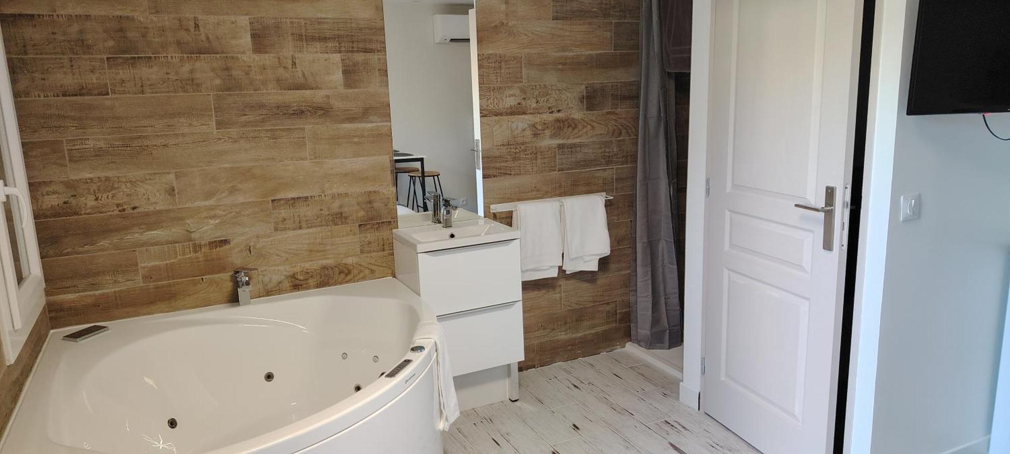 Studio Cosy Balneo Avec Jardin Le Barcarès المظهر الخارجي الصورة